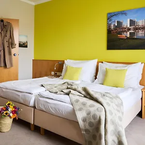 Ξενοδοχείο Henriette Stadthotel ****