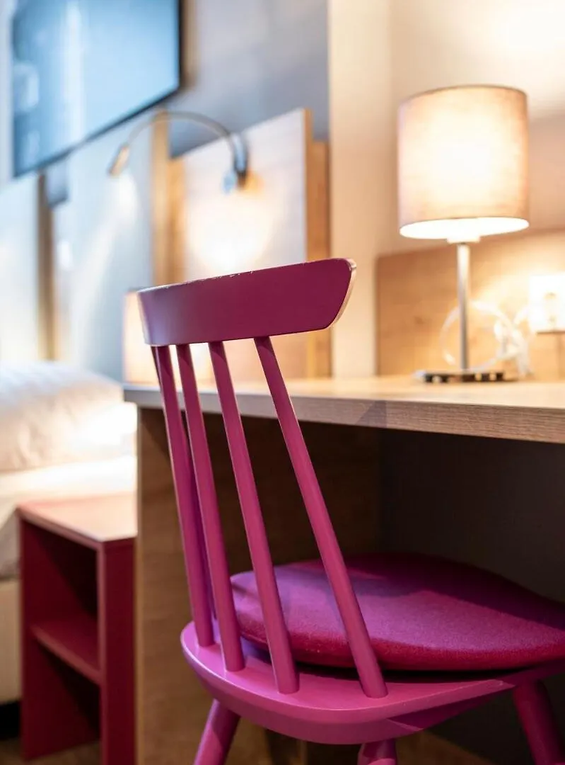 Hotel Junior By Max 70 Salzburg Gasthof